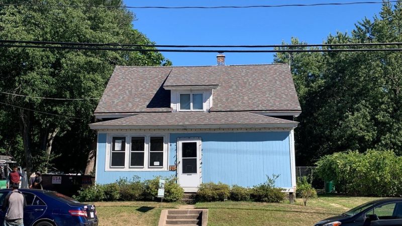 How Metal Roof Installation Handles Harsh Weather